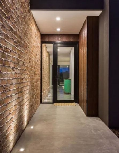 Eingangsbereich Brickwall
